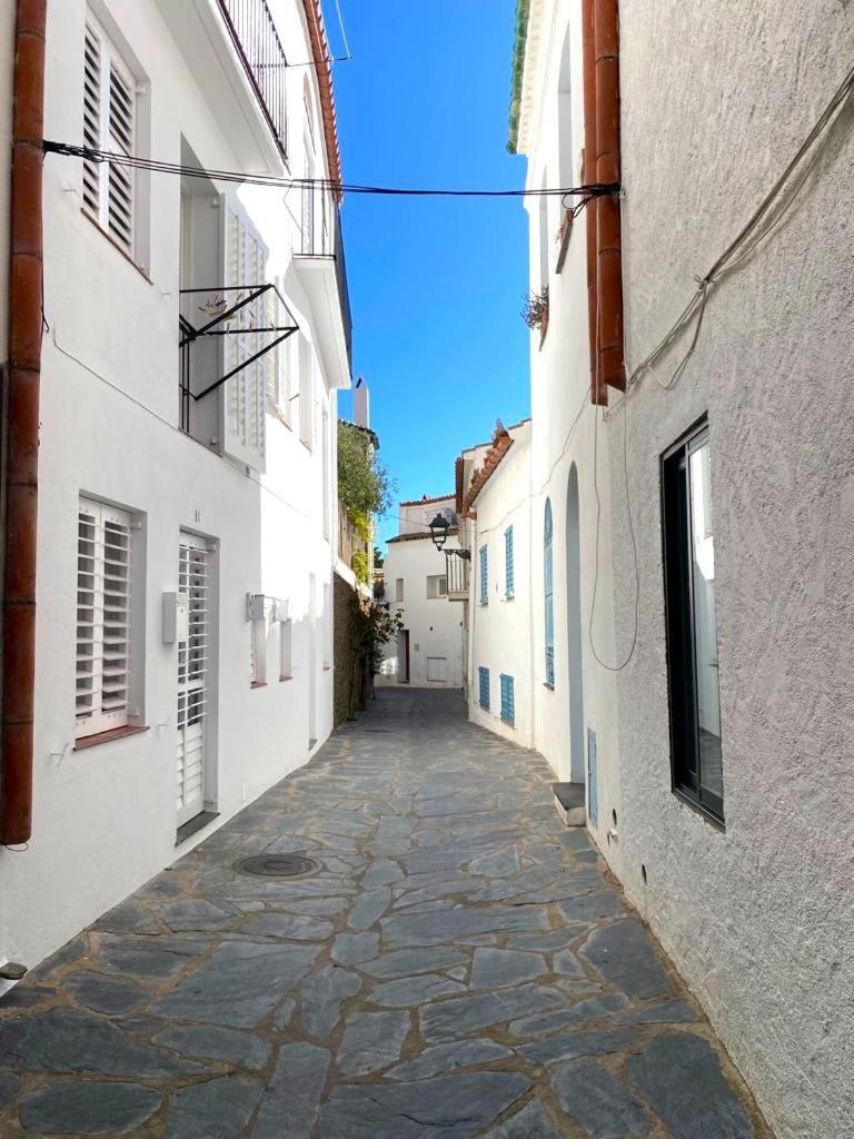 Tortora - Casa En El Centro Con Vistas Al Mar Villa Cadaques Bagian luar foto